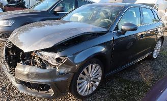 damaged passenger cars Audi A3 Sportback 1.4 e-tron Phev Ambition pro line 2015/12