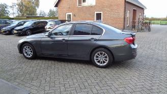 BMW 3-serie 318i excutive  136pk  clima navi picture 1