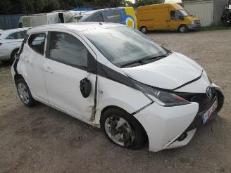 Toyota Aygo 1.0 X - 5 Drs picture 2