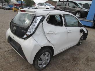 Toyota Aygo 1.0 X - 5 Drs picture 3