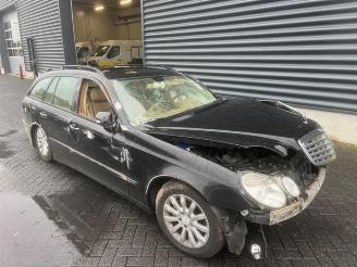 damaged passenger cars Mercedes E-klasse E Combi (S211), Combi, 2003 / 2009 2.5 E-230 V6 24V 2008/8