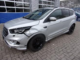 Ford Kuga 1.5 ST-LINE picture 3