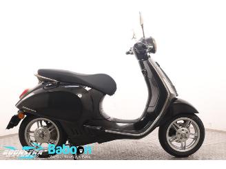 Vaurioauto  scooters Vespa  Primavera Elletrica Nero 45KM 2024/4