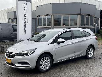uszkodzony samochody osobowe Opel Astra SPORTS TOURER 1.4 Business Executive 2018/6