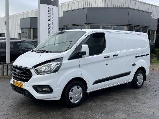 damaged commercial vehicles Ford Transit Custom 300 2.0 TDCI L1H1 Trend 2019/5