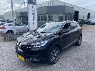 Vaurioauto  passenger cars Renault Kadjar 1.2 TCe Bose 2018/7