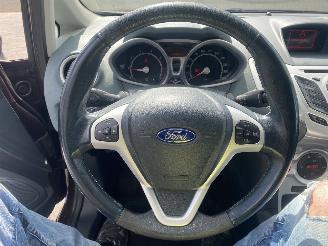 Ford Fiesta 1.25 Titanium picture 18