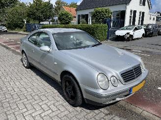 Dezmembrări autoturisme Mercedes CLK 2.0 - 16V Coupe 1999/5
