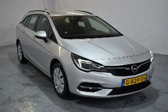 disassembly passenger cars Opel Astra SPORTS TOURER 2019/11