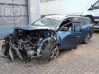 damaged passenger cars Ford Focus Focus 4 Wagon, Combi, 2018 / 2025 1.5 EcoBlue 120 2022