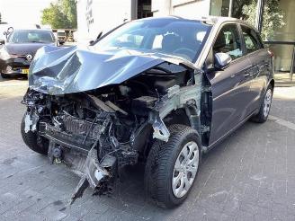 Voiture accidenté Hyundai I-20 i20 (GBB), Hatchback, 2014 1.2i 16V 2016/8