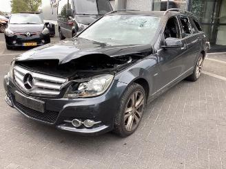 demontáž osobní automobily Mercedes C-klasse C Estate (S204), Combi, 2007 / 2014 2.2 C-200 CDI 16V BlueEFFICIENCY 2011/10