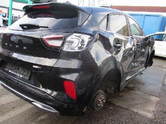 damaged passenger cars Ford Puma  2022/1