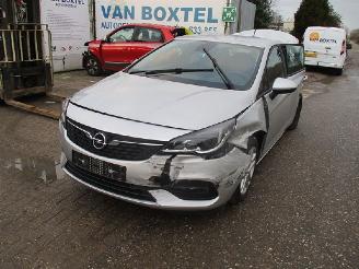 Salvage car Opel Astra  2020/1