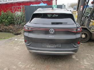 damaged passenger cars Volkswagen ID.4  2021/1