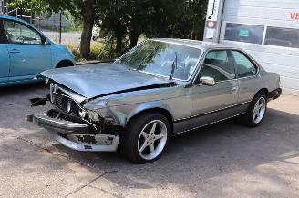 damaged passenger cars BMW 6-serie 635 CSI 1985/1