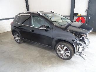 Peugeot 2008 1.2 THP picture 1