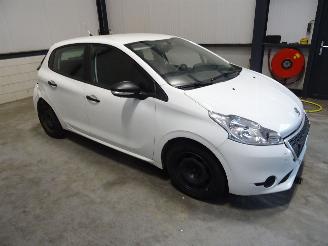 Peugeot 208 1.4 HDI picture 2