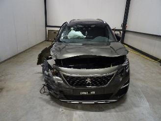 Peugeot 5008 2.0 HDI picture 5