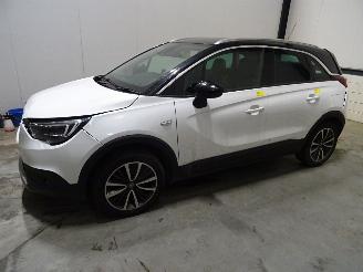 Salvage car Opel Crossland 1.2 THP 2020/9