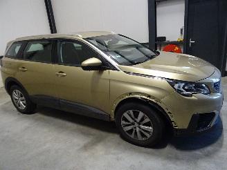 Peugeot 5008 1.2 THP AUTOMAAT picture 2