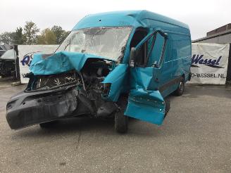 damaged passenger cars Mercedes Sprinter 315 CDi KA L3H2 2018/6