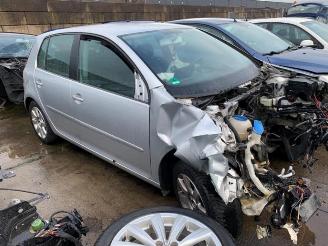 uszkodzony samochody osobowe Volkswagen Golf Golf V (1K1), Hatchback, 2003 / 2010 1.6 FSI 16V 2006/4