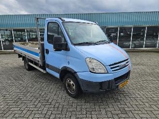 damaged commercial vehicles Iveco Daily 40C15 CHC  Diesel 2.998cc 107kW (145pk) 2009/6