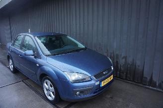 Ford Focus 1.6-16V 74kW Airco First Edition picture 3