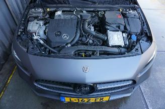 Mercedes A-klasse 200 120kW Automaat Business solution AMG Burmester picture 18