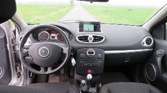Renault Clio 1.2 TCe Dynamigue 152.000km nap Navigatie Airco  2009-12 topstaat Euro 5 picture 3