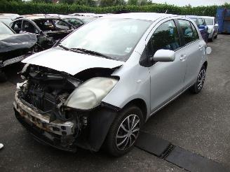 Salvage car Toyota Yaris  2008/1