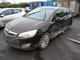 Salvage car Opel Astra  2013/1