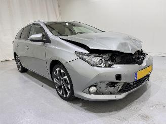 uszkodzony samochody osobowe Toyota Auris Touring Sports 1.8 Hybrid Lease Pro 2016/11