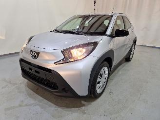 Toyota Aygo X 1.0 IMT Pulse 5Drs 54kW Airco picture 3