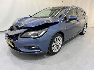 damaged passenger cars Opel Astra SPORTS TOURER+ 1.6 CDTI 2016/7