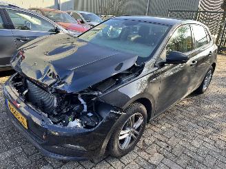 damaged passenger cars Volkswagen Polo 1.0 TSI 2021/11