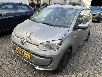 Damaged car Volkswagen Up 1.0  5 Drs 2015/7