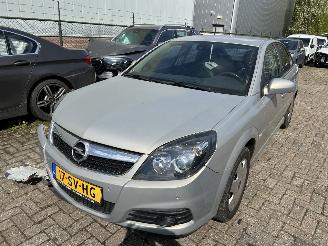 krockskadad bil auto Opel Vectra 1.8-16 V GTS  Automaat 2006/5