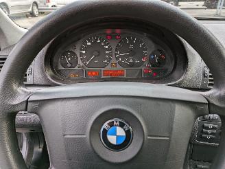 BMW 3-serie E46 Touring 316i picture 10