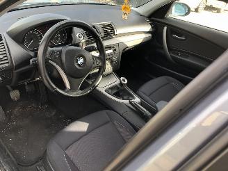 BMW 1-serie 116i 5drs Rijdbaar picture 6