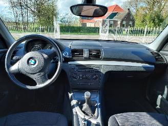 BMW 1-serie 116 i business line picture 25