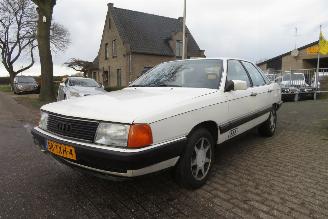 Autoverwertung Audi 100 5 CILINDER BENZINE AIRCO 1984/2
