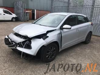 uszkodzony samochody osobowe Hyundai I-20 i20 (GBB), Hatchback, 2014 1.0 T-GDI 100 12V 2018/2