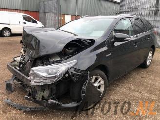 damaged commercial vehicles Toyota Auris Auris Touring Sports (E18), Combi, 2013 / 2018 1.8 16V Hybrid 2015/7