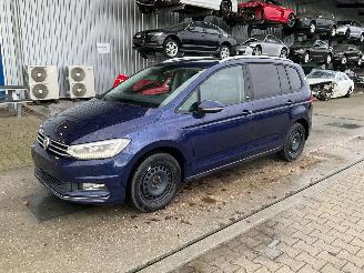 Coche accidentado Volkswagen Touran II 2.0 TDI 2018/12