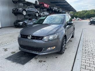 damaged passenger cars Volkswagen Polo V 1.6 TDI 2012/9