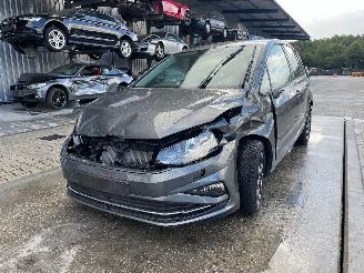 skadebil auto Volkswagen Golf Sportsvan 1.0 TSI 2019/2
