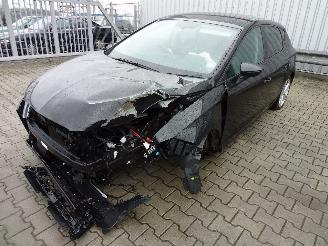 uszkodzony samochody osobowe Seat Leon 1.4 TSI 2015/11