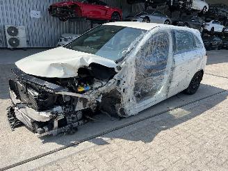 Coche accidentado Mercedes B-klasse B200 Sports Tourer 2017/10